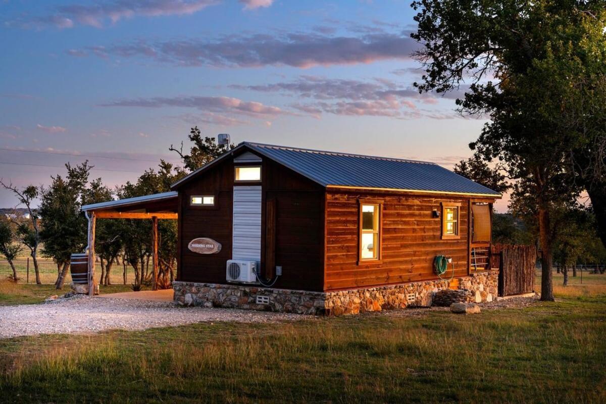 Rockin' R - Morning Star Cabin Фредеріксбург Екстер'єр фото